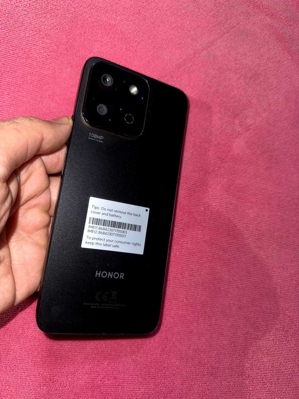 هونر x7c
نظافة 100% 
الملحقات فقط شاحنة
الذاكرة 256 جيجابايت
الرام 16 جيجابايت 
الكاميرا 108 + 2 ميجابكسل
المعالج Snapdragon 685
البطارية 6000 مللي أمبير 
الشحن السريع 35 واط
مقاوم للغبار والرذاذ الماء بمعيار IP64
السعر 150 وبي مجال 
***********

