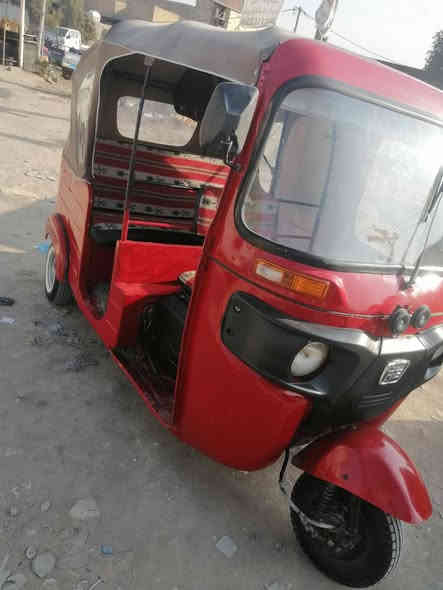 تكتك للبيع موديل 2019 أوراق اصوليه السعر 3700 بيها مجال قليل مكاني بابل صاحب التكتك ***********
