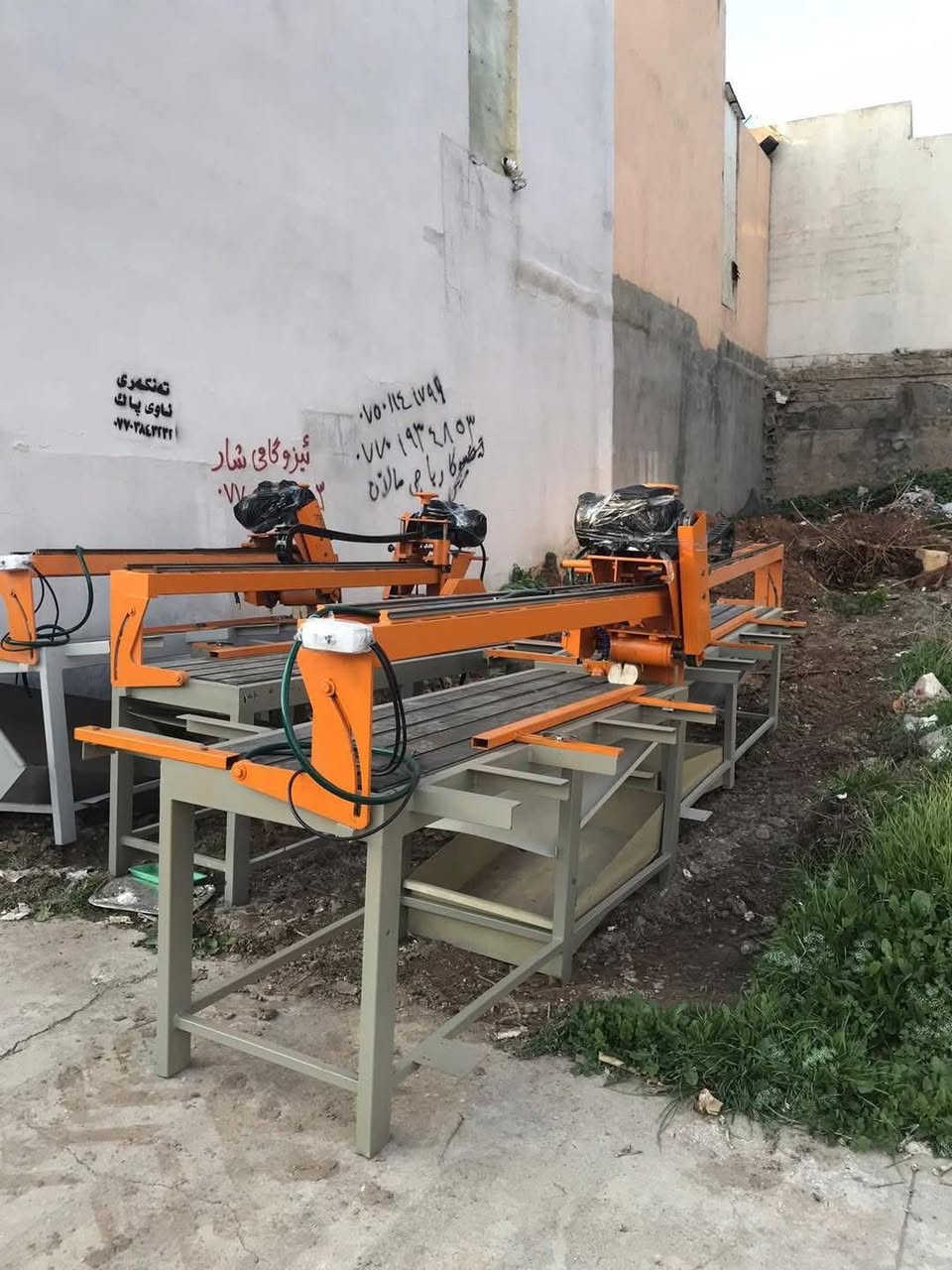 قاطعه مرمر للبيع 
سهله التنقل خلفات ومعامل حديد درجه اولى چنل ثقيل 
جسر ثقيل قياس بالملم دقيقه جدا 
قطع وتيبر ٤٥ وحفر وتدوير 
تقطع ١٨٠ سنتم ماطور ٣ونص حصان و يوجد ٥ حصان ثري فيز
ميز المنيوم ومغطى بطبقه ربل لمنع انزلاق المرمر 
ميز ييتحمل ٤٠٠ كيلو وزن 
السعر ١٨ ونص ورقه 
***********
