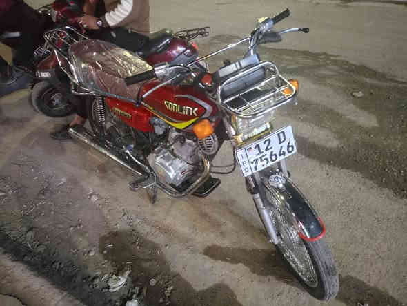 للبيع س1750 م 2020 نضافه كدام العين موشراي لتخابر 
رقم نينوى تايكر دراجه ***********
