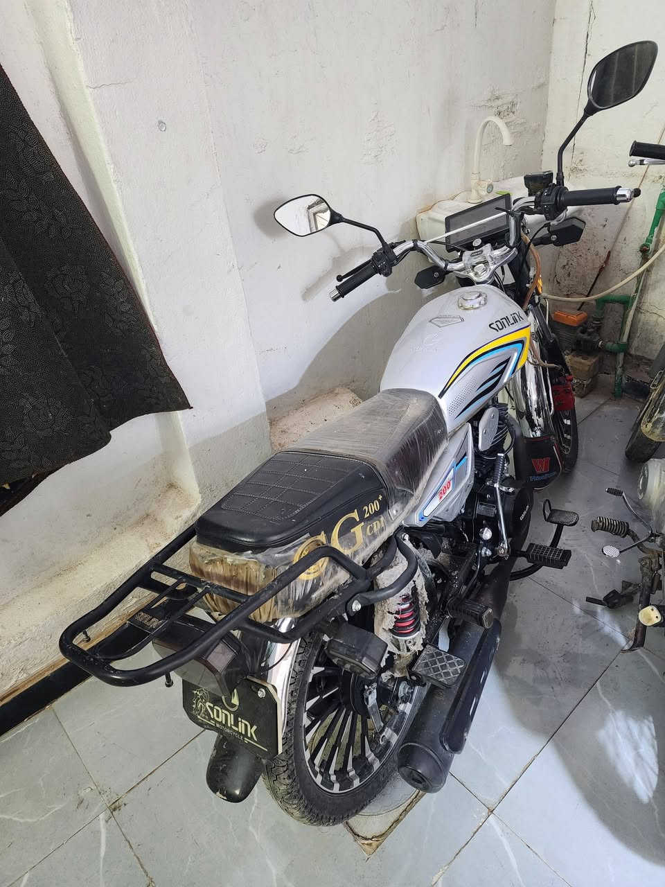 سلام عليكم للبيع  دراجات كلهن جدد اوراق
موديلات 2026 . 2024 .2023 2015 .2021
كلمن وسعرهة .


**إذا كنت صاحب هذا الإعلان وتريد حذفه لأي سبب، رجاءا أرسل رسالة إلى الدعم الفني**