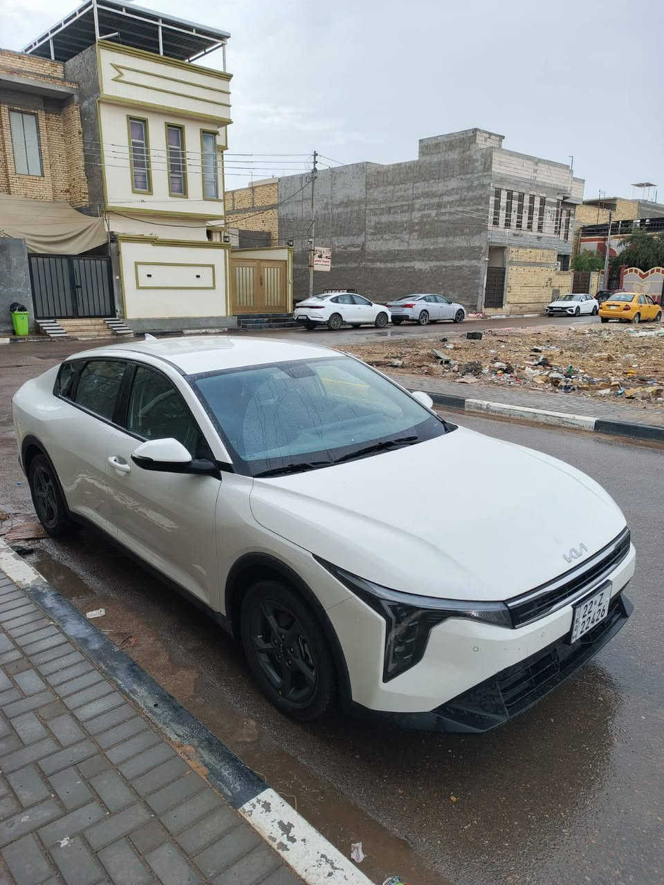 سلام عليكم سياره k4 2025 للبيع خليجي مكفوله ماشيه 6400 صارلها 3 اشهر من طالعه من الشركه  السعر 178 بيها مجال قليل مكان سياره بصره شط العرب الرقم ***********
 بس وتساب ماسنجر ماعندي
