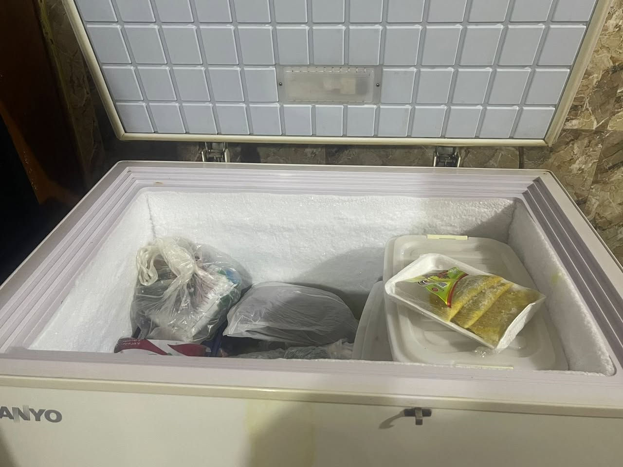 السلام عليكم للبيع ثلاجه + مجمده استعمال نظيف السعر على الخاص


**إذا كنت صاحب هذا الإعلان وتريد حذفه لأي سبب، رجاءا أرسل رسالة إلى الدعم الفني**