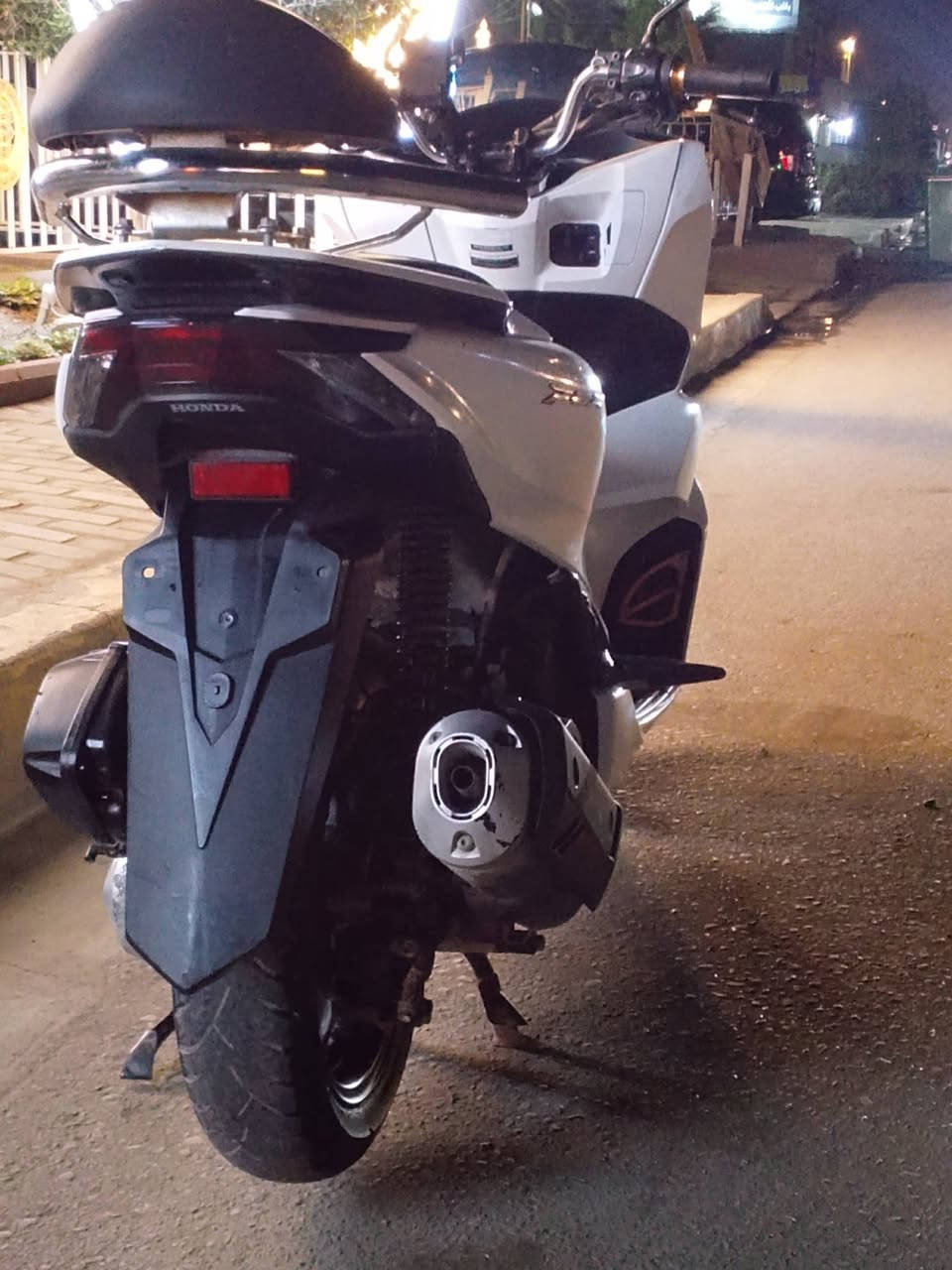 بيسي إكس جيل رابع كوري مكينة 150ابيض صدفي دراجة كارتون شلعة ومعدل تخبل دراجة كفالة  عامة السعر 16مكاني مكاني بغداد مدينة الصدر ***********
