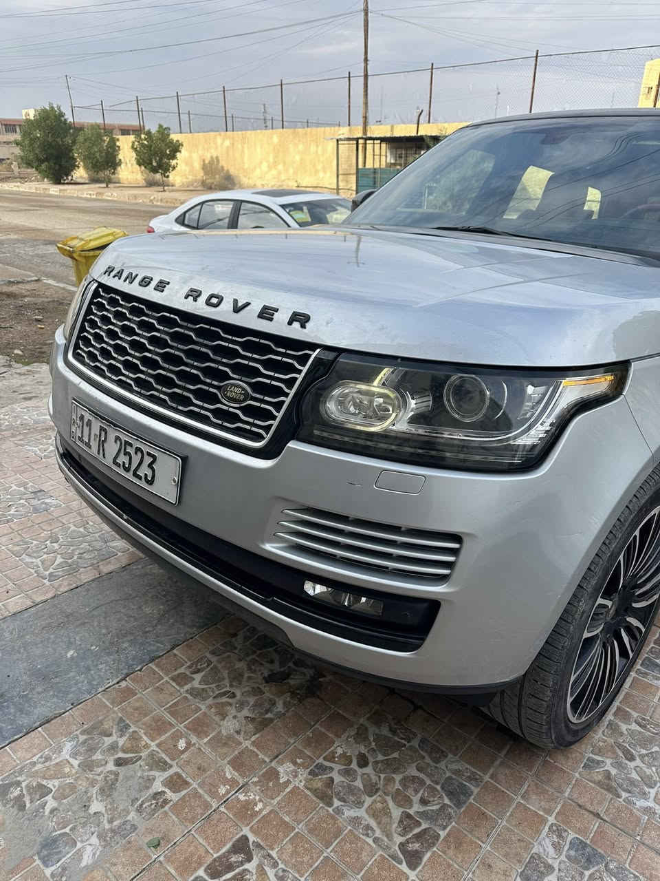 رانج فوك موديل 2013  محرك 8 سلندر بدون سوبر المرغوب كفاله عامه محرك كير حداديه كفاله من الصيغ ولبارد ولشخوط اي نقص مابيها للبيع وترهم امراوس حسب القناعه مكاني الأنبار الرمادي ***********
