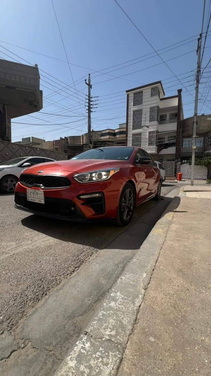 🚗 كيا فورتي GT-Line 2021، لون مشمشي. 

✅ ماشية فقط 59000 ميل
✅ تحويل الكير من AT⬅️CVT شغل احترافي ونظيف جداً
✅ حادث خلفي بسيط (مصبوغ الرقم والحوض معدل نظيف)
✅ شاشة وسطية كبيرة + كاميرا خلفية + حساسات
✅ نظام Sport + تبريد ثلج ❄️
✅ تايرات جديدة 
✅باتري جديد

💰 السعر: 150000 دولار (قابل للتفاوض)
📍 الموقع: بغداد م. الصدر
📞 للتواصل: ***********
