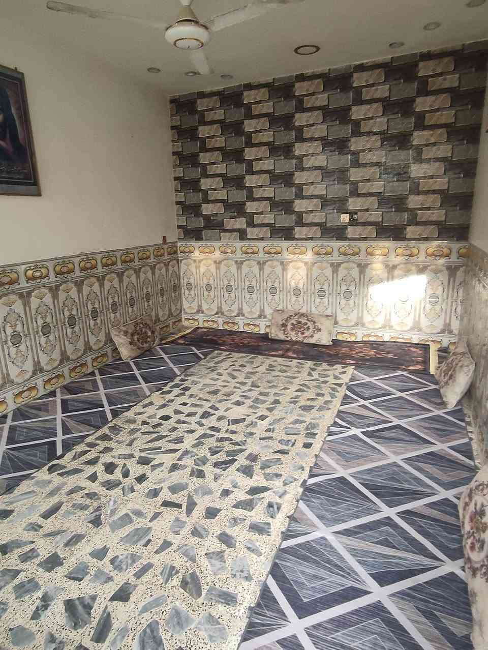 يا الله سلام عليكم بيت   للبيع مساحه 100واجه 7نزال 13سند 25قرب كليه الهادي طابق ونص مطبخ +استقبال +صاله +غرف نوم +صحيات +منور بناء جديد للستفسار ***********واتساب
***********
