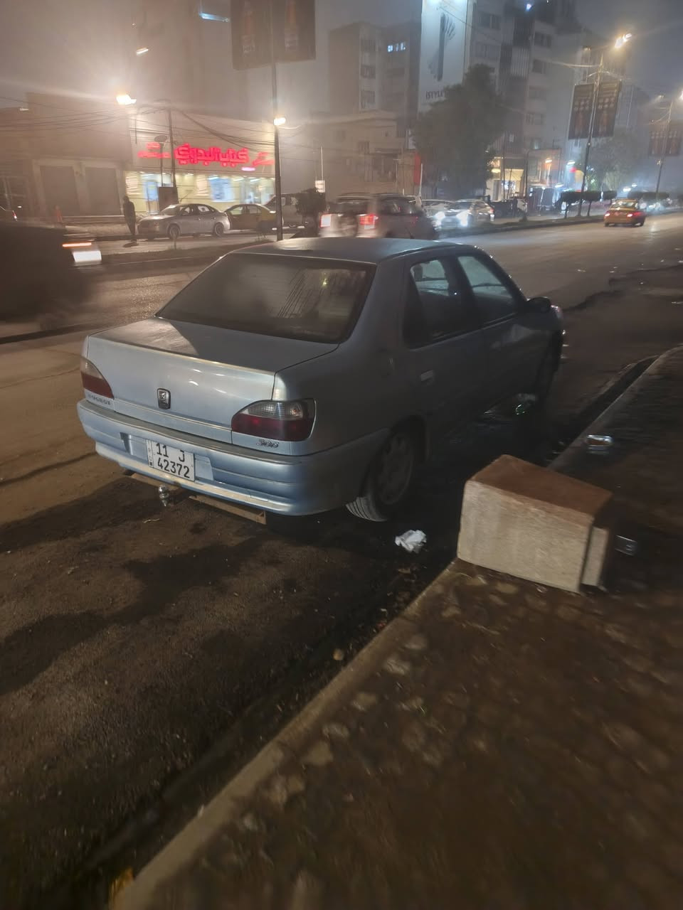 سلام عليكم عندي هاي ل بيجو للبيع رايدها ب٤٠ ***********
العنوان بغداد الكراده
