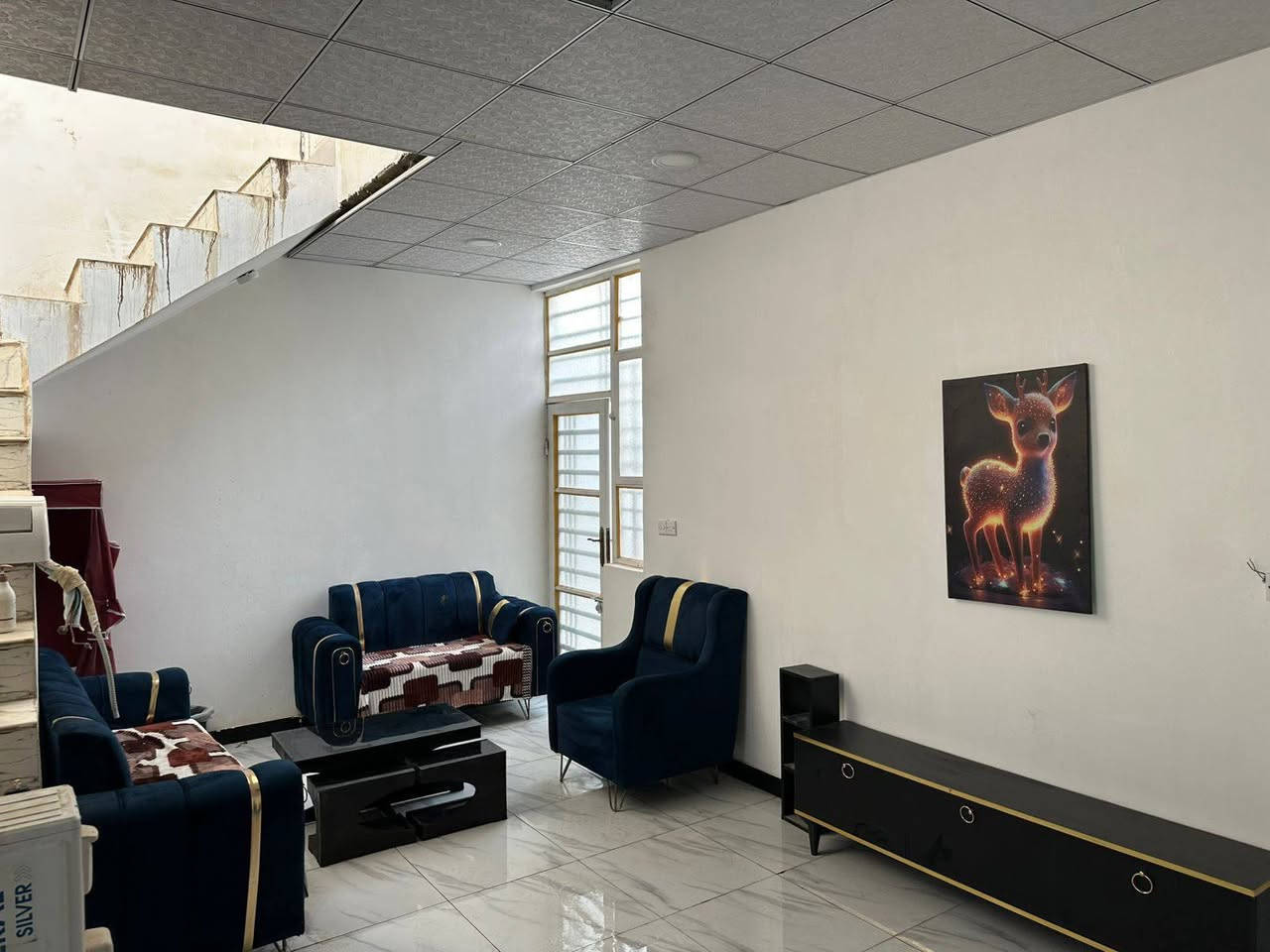 السلام عليكم بيت ١٠٠ متر للبيع مع الأثاث بمزارع ميسان قرب جسر الشهداء مزرعة مصعب البلوك الثالث ب٣٥ وبي مجال إني مكلف بالنشر ***********
