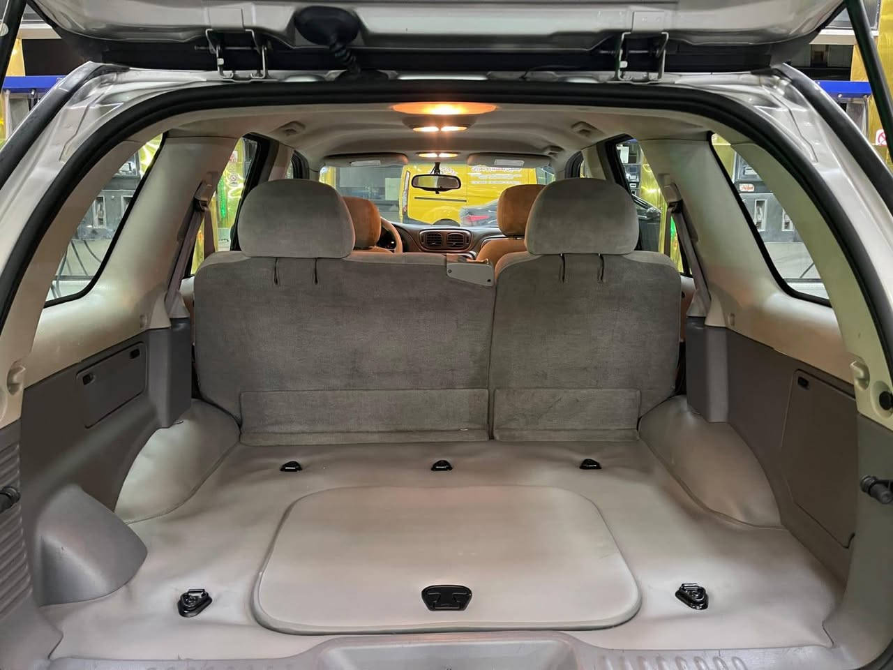 السلام عليكم
بلايزر موديل ٢٠٠٧  
ماشيه ١٣٤ 
السعر  ١٢٠ 
السياره.  جديده  كلها على البلاد  
السياره مكفوله. كفاله عامه.  عده بارد شبر   بلجاملغ الامامي 
***********
