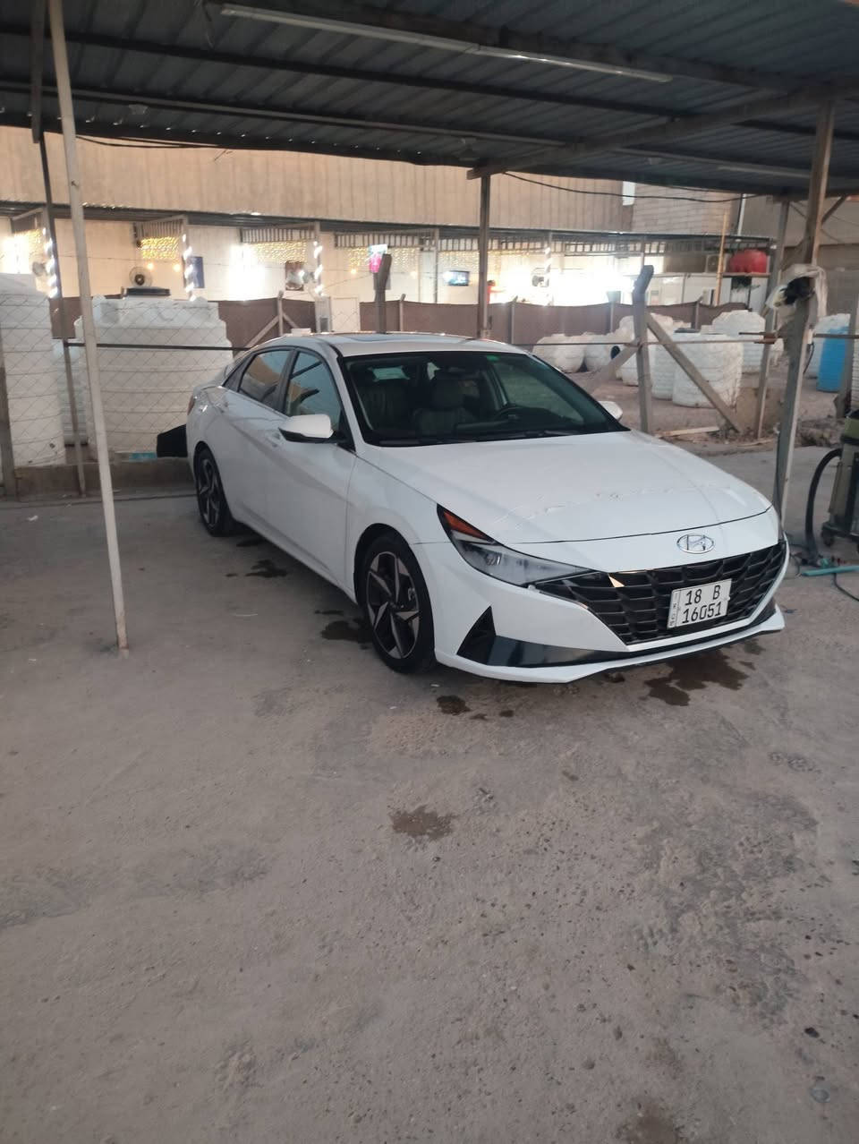 السلام عليكم سياره النترا موديل 23 هايبرد للبيع سياره حادثها شامله وربع البنيت بدون دوا صور الحادث موجوده وبيها سونار كامل سياره فول مواصفات رقم بابل باسمي تحويل ثاني سعر 150.      ***********
