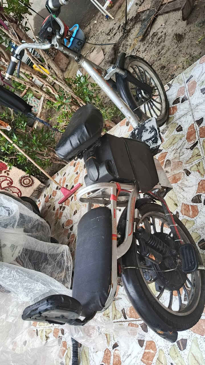 دراجه للبيع السعر خاص


**إذا كنت صاحب هذا الإعلان وتريد حذفه لأي سبب، رجاءا أرسل رسالة إلى الدعم الفني**