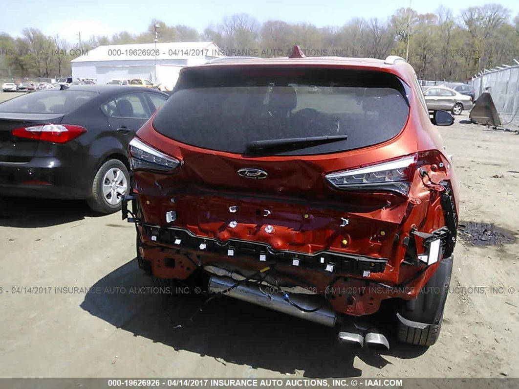 السلام عليكم ورحمه الله وبركاته توسان موديل 2016 وارد امريكي محرك 1600 تيربو فول مواصفات ماعدى البنراما السعر 145 وبيهه مجال السياره بأسمي  مكاني واسط وهذا رقمي للتواصل ***********
