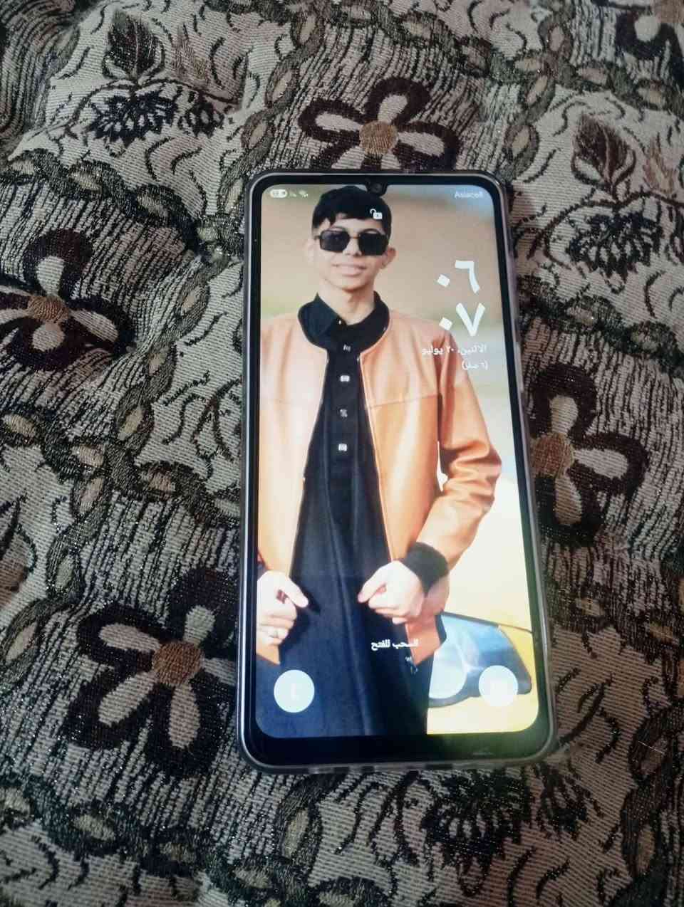 سلام عليكم مبايل للبيع سامسونجA07 ذاكره 128 الرام 8 خوش جهاز بل بوبجي 60 فريم رقم *********** السعر 200 وبي مجال العنوان موصل حي العامل قرب مطور المي
