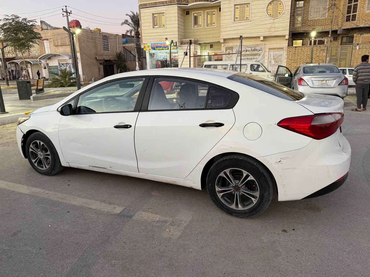 سيراتو 2014 بأسمي مداور ثاني يوم 
السيارة كفالة من العيب الشرعي متجايه
جاهزة السيارة  محرك كارتون كير تبريد حدادية نص عمر 
السعر 78 وبيها مجال بسيط 
العنوان ناصرية 
*********** ناصرية, ذي قار
