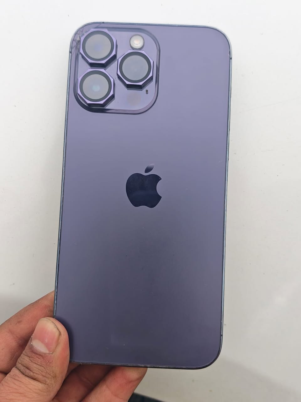 السلام عليكم ورحمة الله مبايل 14برو ماكس امريكي دبل شريحه الذاكره 256الجهاز بي كسر خفيف فوك الكامره ما ماثر عله اي شي مبدل بطاريه اصلي وكاله سعر 800بيه مجال بصيط لان الجهاز حلو وسعره حلو ***********
