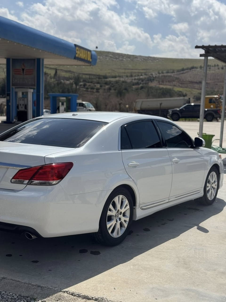 تویتا اڤەلۆن.    2011 مانگی ١٢. 
(ساخ ساخ). سپی فول لیمنتد. مواسەفات خلیجی 
گیر و مەکینە ی نەکراوەتۆ بەشەرتی  سەد فیتەر 
‏١٤٥ km رۆشتووە هەقیقی بەشرت  
بێ دەعم ساردو شوختی نییە بەشەرتی فەحس 
بەس بۆنید گۆراوە بە بیلاد 
جرکەی تیانییەلادەعامی پیشۆ تا دواوە بەشەرت
تایەی تازە گۆراوە.  شاشەو کامیرا.  
کامل سیرڤز کراوە. چرکەی تیانییە
.      سعر .135 معامەلە. 
0771 214 0808
