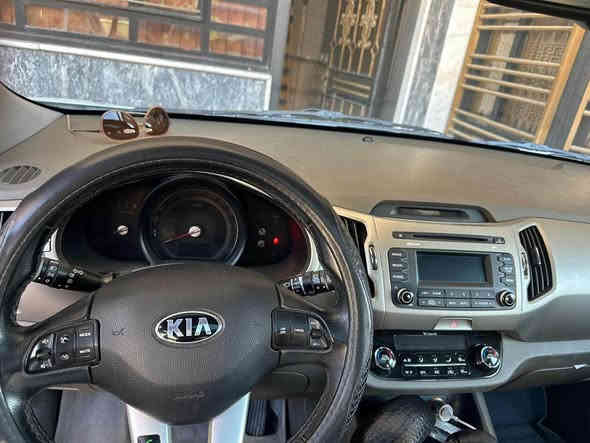 السلام عليكم 

مكلف بالنشر كيا سبورتج بانروما موديل 2016

مكفولة فقط بيها بعض الملاحظات ماشية 125 الف كيلو متر السيارة خليجية رقم بغداد

للاستفار الاتصال ع الرقم التالي سعر السيارة 17500& بيها مجال بسيط

‭0790 190 0686‬ بغداد
