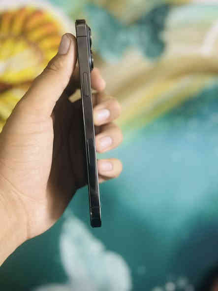 سلام عليكم 
ايفون. 13برو ماكس للبيع 
ذاكره256.  باتري100مرفوع جهاز وضع شركه مواصل مصلح ابد لون اسود كامرات فيس ايدي اتصال صوت كلشي شغال الجهاز كلش نضيف وشخط مابي    سعره740ملاحضه مكاني بيجي عندي توصيل كركوك فقط )للتواصل اتصال 📞او واتساب :***********
