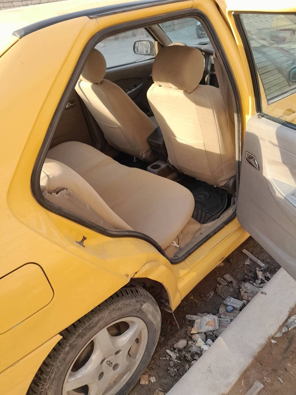 السلام عليكم شيري كوين مديل ٢٠٠١١ السيارة حلوه ونضيفه تحويل مباشر بسمي تبريد ثلج السعر  26  العنوان الامين الثانيه نواب الضباط وهاذا رقمي متواجد واتساب  ***********

