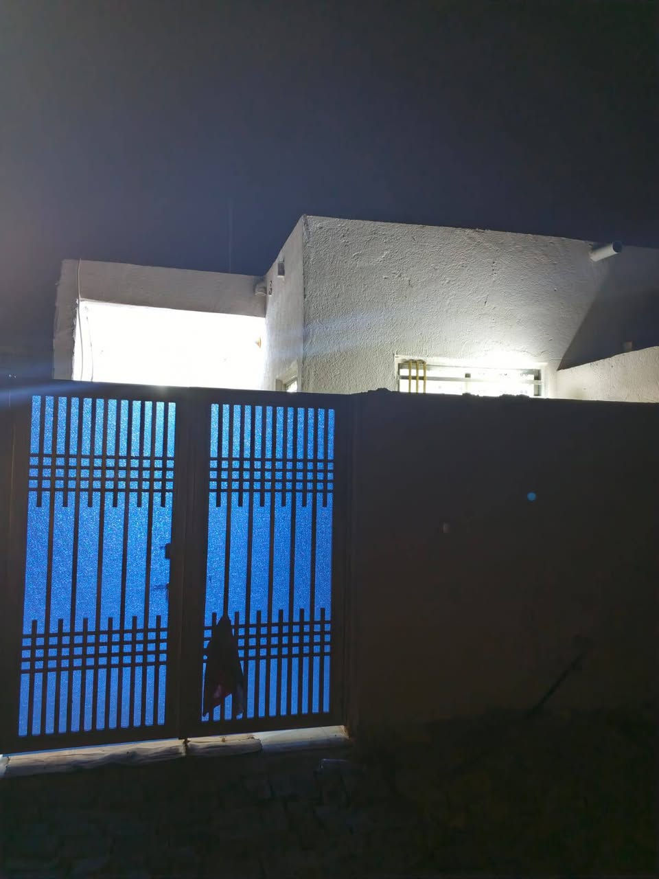 السلام عليكم بيت البيع بناء جديد مساحه 125متر الكحلاء حي المعلمين ***********
