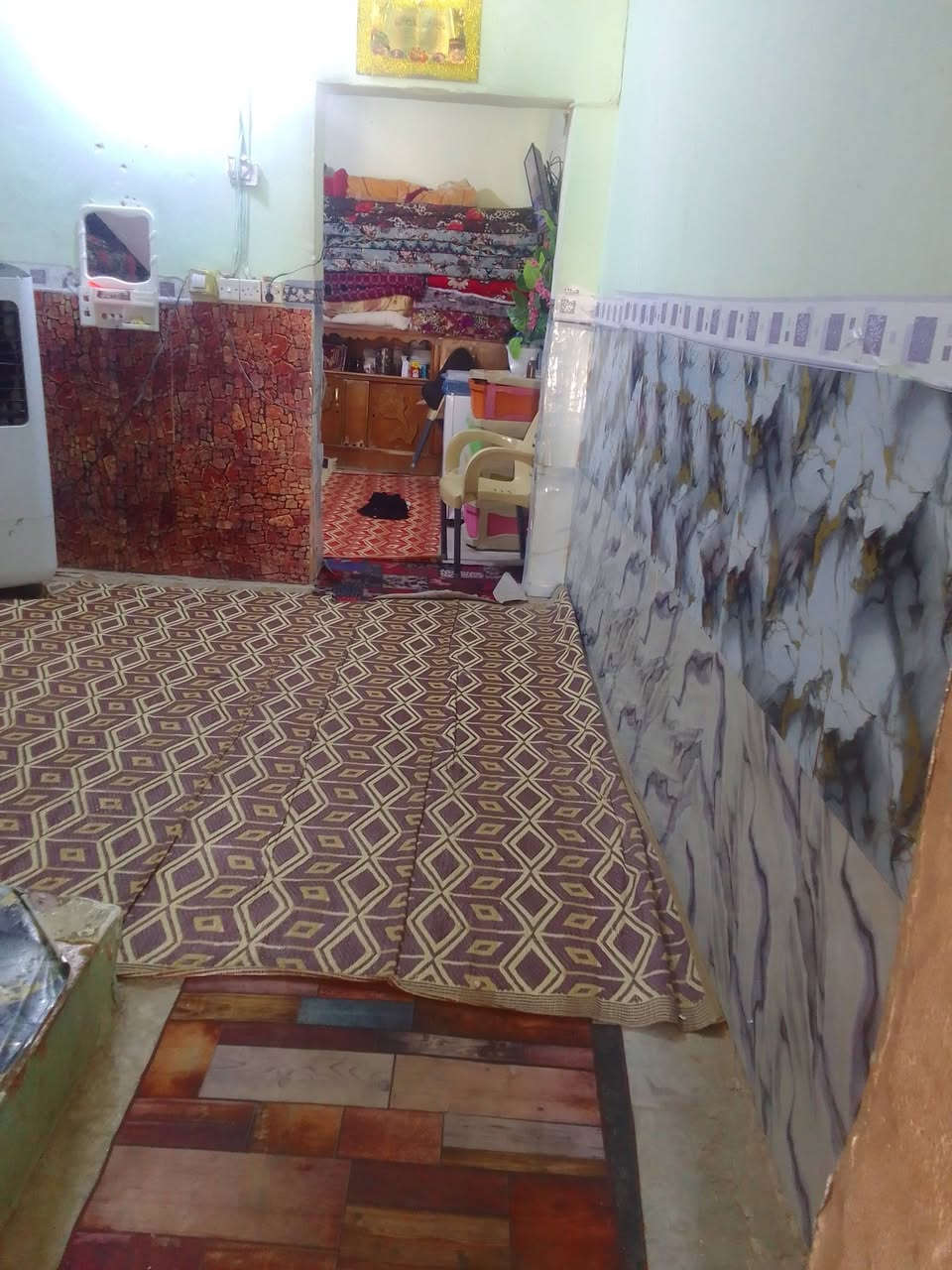 بيت للبيع عقد زراعي 100 متر يتكون من غرفه وصاله ومطبخ 2 صحيات مكاني نجف ابو صخير حي رمضان رقم ***********
