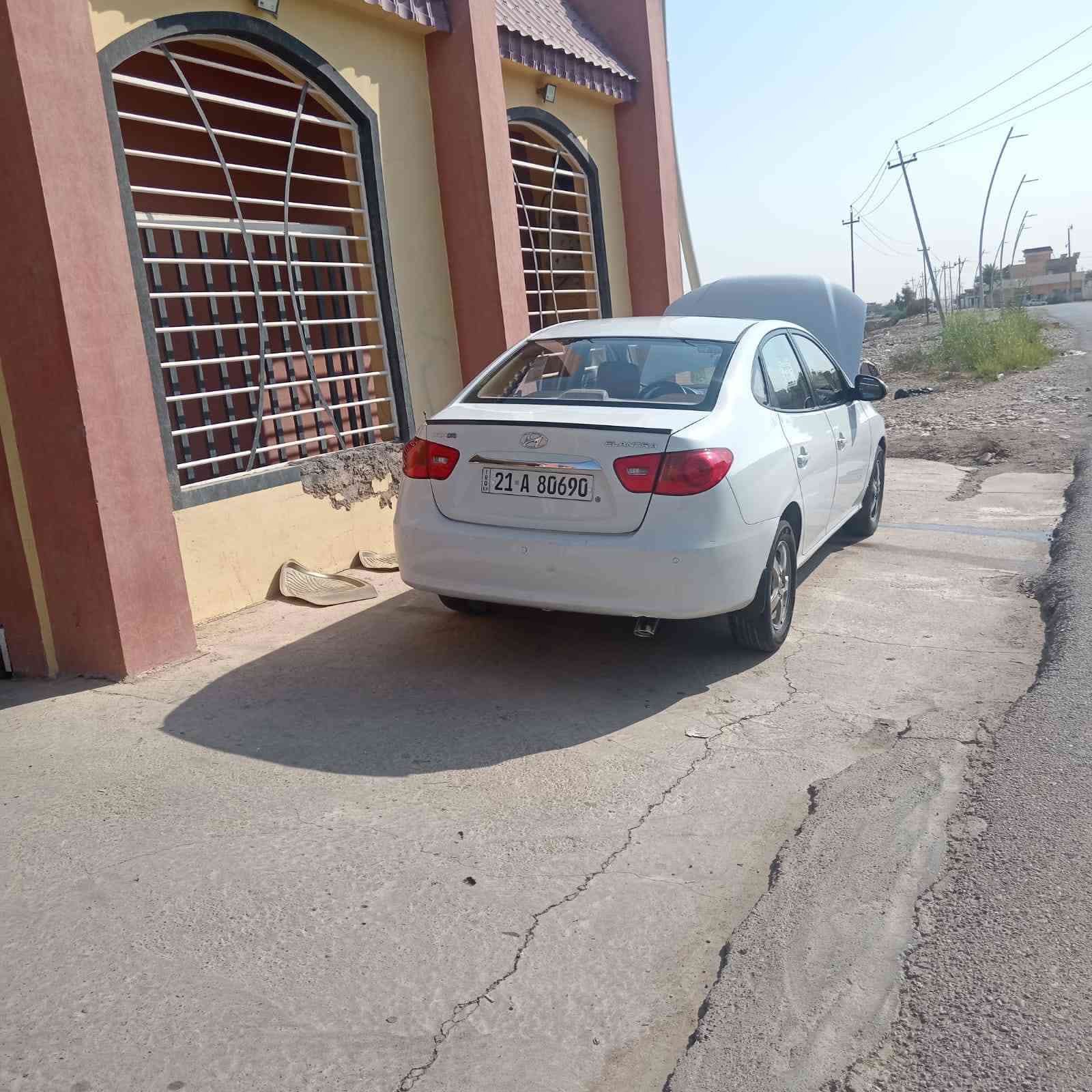 مكلف نشر سلام عليكم النتره للبيع وارد خليجي سلايت  موديل 11 محرك 16 دكشن عالي  رقم سليمانيه هزه رقم جديد بسمي طخ تيرات جديد صدر امامي خلفي جديد صبغ نص بونيد مكانات سعر 113 
رقم الهاتف *********** محمد السيد
