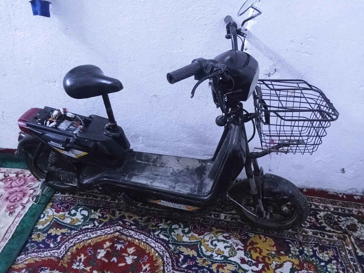 0777
السلام عليكم عندي دراجة شحن البيع السعر 150بي مجال العنوان بغداد الدور الثاني  نقص عقل***********وتساب
