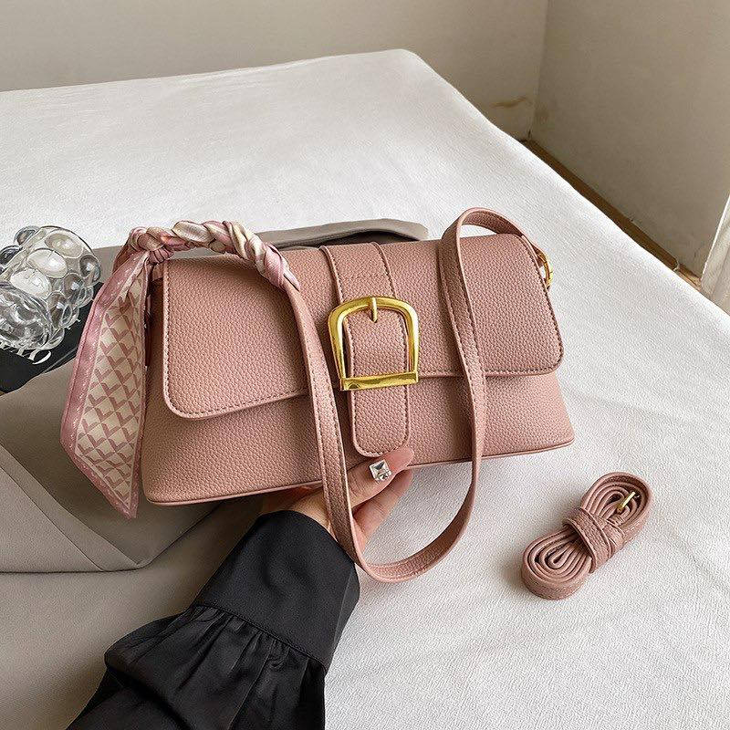 كوالتي عالي 
● سحاب 
● جيب داخلي 
● داخل مبطن 
● سكارف 

made in china 🇨🇳

➡️28𝗖𝗠 عرض
⬆️14𝗖𝗠 ارتفاع
🔄9𝗖𝗠  القاعدة
السعر ٢٠ الف


**إذا كنت صاحب هذا الإعلان وتريد حذفه لأي سبب، رجاءا أرسل رسالة إلى الدعم الفني**