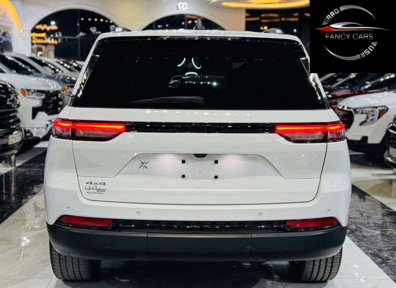 JEEP GRAND CHEROKEE BLACK TOP -2024 ✅  نزل سعر 🔥

عربى/کوردی
جيب
جراند شيروكي, High Altitude, 2024
عدد الأميال : 11,000 ميل
ضرر: بدون صبغ -٣ قطعة بدل بيلادي
سلندر: 6 سلندر
محرک: 3.6
السعر / 30,500$🔥 
الكاميرا الخلفية - صندوق كهربائي  - تدفئة المقاعد - فتحة السقف - بصمة - شاشة - مراقبة النقطة العمياء - 8 وسادة هوائية - مصابيح زينون الأمامية - المصابيح الأمامية ليد - تدفئة مقود القيادة - أبل كاربلاي - 4x4 - رادار - تحذير من الاصطدام الأمامي - الضوء العالي التلقائي

📍العنوان: اربيل  -  شركة فانسي كارس
   شارع  ١٠٠م مقابل كورد نفت

☎️-0750-511-05-05
☎️-0776-511-05-05

******
جیپ
گراند شیرۆکی, High Altitude, 2024
ماوەی ڕۆیشتن : 11,000 ميل
بۆیاغ: بێ بۆیاغ-٣ پارچةي گوراو بة بيلاد
پستۆن: 6 پستۆن
بزوێنەر: 3.6
 نرخ / 30,500$🔥 
کامێرای دواوە - سندوقی کارەبایی - گەرمکەرەوەی کوشن - سلاید - بەسمە - شاشە - ئاوێنەی ڕادار - 8 پەرەشووت - لایتی پێشەوەی زینۆن - لایتی پێشەوەی لید - سوکان هیتەر - ئەپڵ کارپلەی - 4x4 - ڕادار - ئاگاداری بەریەککەوتنی پێشەوە - فوول لایتی ئۆتۆماتیک

‏Rear Camera - Electric Tailgate - Seat Heating - Sunroof - Keyless Entry - Screen - Blind Spot Monitor - 8 Airbags - Xenon Headlights - LED Headlights - Heated Steering Wheel - Apple Carplay - 4x4 - Radar - Forward Collision Warning - Auto High Beam

📍  ناونیشان: هەولێر کۆمپانیای فانسی کارس 
        شەقامی ١٠٠م بەرامبەر كورد نفت

☎️-0750-511-05-05
☎️-0776-511-05-05
