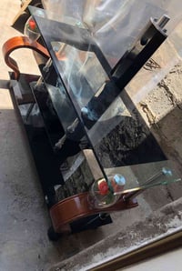 ميز بلازمه للبيع مكان حي العامل 07761737752