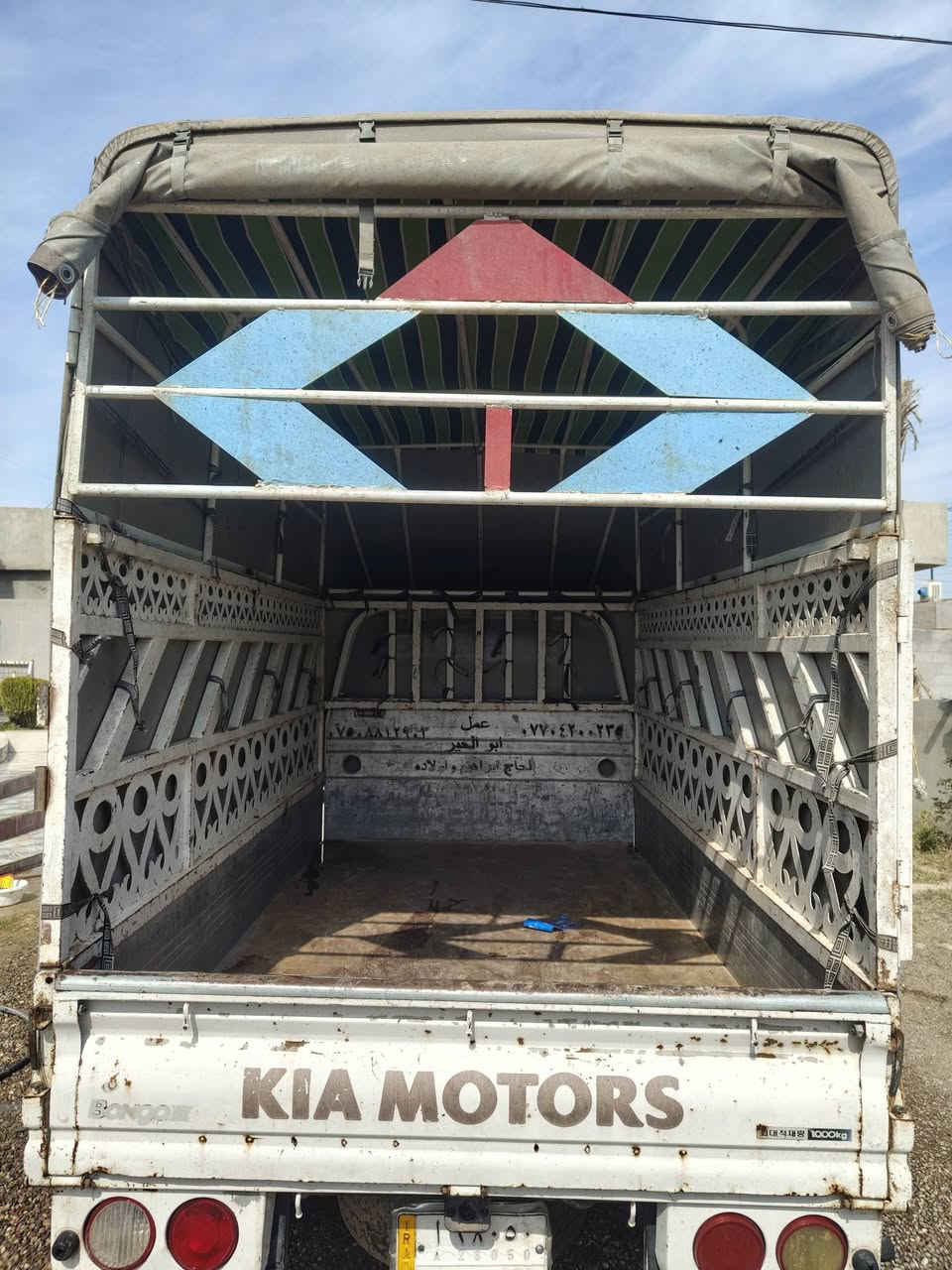 سلام عليكم متاح للبيع محجل كامل معا جادر فصل جديد للاستفسار الاتصال ع رقم ***********
