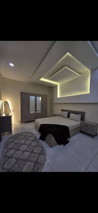 غرفة نوم جديده ما مستخدمه اخذتها من دار هوم ب10 اوراق  ابد ما مستخدمه ...