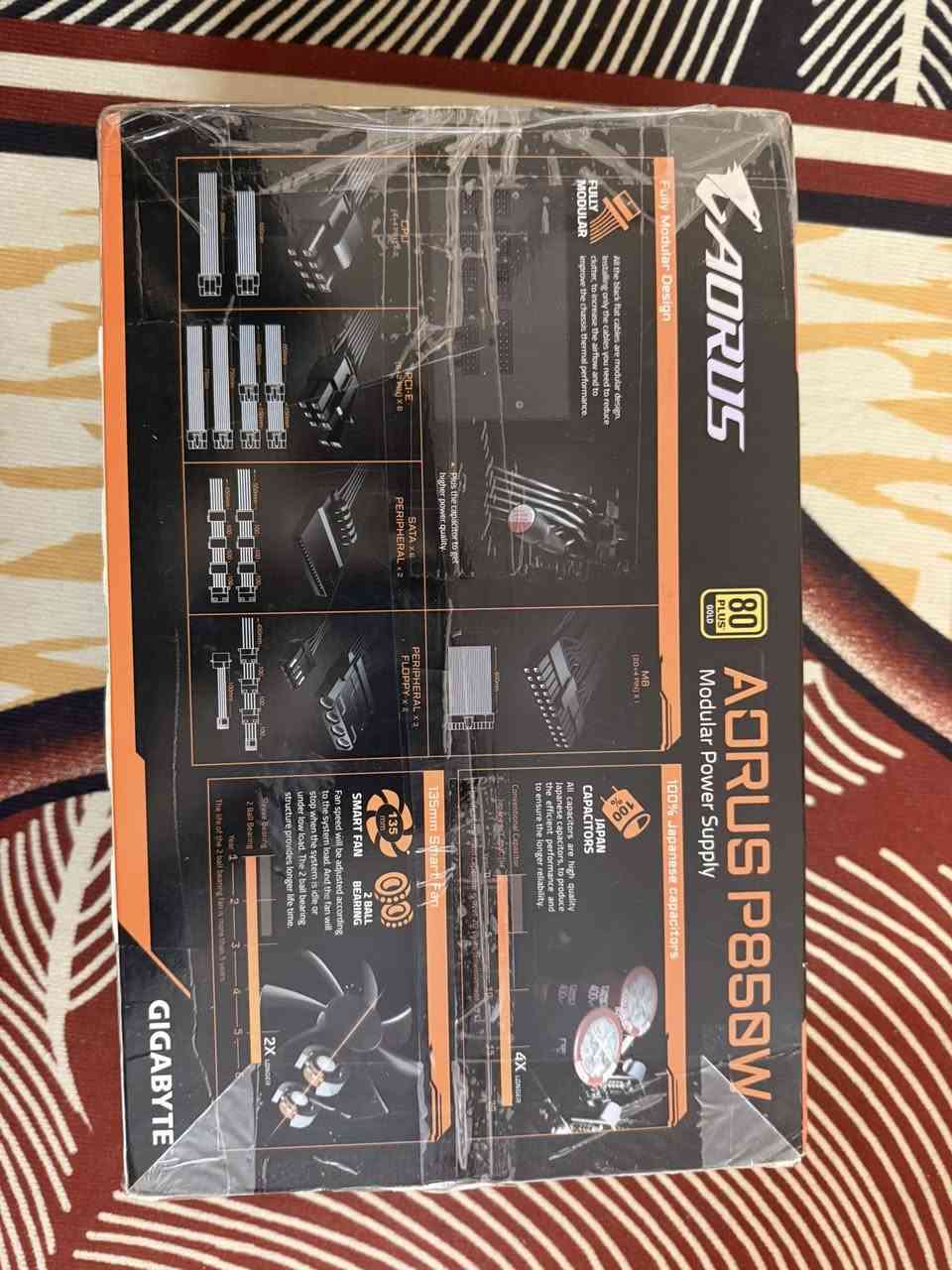 AORUS P850W 80+ Gold Modular
من تصنيع شركة Gigabyte

المواصفات الكاملة:

القدرة:
 • 850 واط حقيقية (Continuous Power)

الكفاءة:
 • شهادة 80 PLUS Gold
 • كفاءة تصل إلى 90% عند حمل 50%

تصميم الكابلات:
 • Fully Modular (كابلات قابلة للفصل بالكامل)

خط الطاقة:
 • Single +12V Rail قوي
 • قدرة خط +12V تقريباً 70–70.8A

المكثفات:
 • مكثفات يابانية 100% بجودة عالية
 • تحمل حرارة حتى 105°C

المروحة:
 • 135mm Smart Fan
 • نظام تحكم ذكي بالسرعة حسب الحمل
 • وضعية توقف المروحة عند الحمل المنخفض (Semi-passive)

الحمايات الكهربائية:
 • OVP (حماية من زيادة الفولت)
 • UVP (حماية من انخفاض الفولت)
 • OPP (حماية من زيادة الحمل)
 • SCP (حماية من قصر الدائرة)
 • OTP (حماية من الحرارة)
 • OCP (حماية من زيادة التيار)

التوافق:
 • يدعم معالجات AMD و Intel الحديثة
 • مناسب لكروت شاشة قوية مثل RTX 4070 / 4080
 • يدعم أنظمة ATX القياسية

الأبعاد:
 • قياس ATX قياسي
 • طول تقريبي 160 مم

اللون:
 • أسود مع تصميم احترافي مخصص لسلسلة AORUS

هذا الباور مناسب لتجميعات الألعاب العالية والمتوسطة مع 

استقرار ممتاز في الفولت.


**إذا كنت صاحب هذا الإعلان وتريد حذفه لأي سبب، رجاءا أرسل رسالة إلى الدعم الفني**