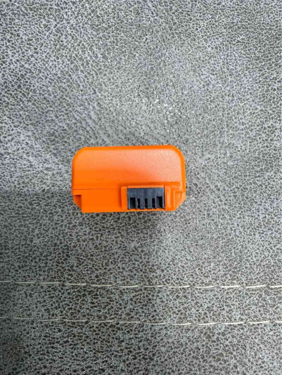 بطاريات كامرة Sony NP-FW50 

عدد 3 بطاريات مع شاحنة جديدات لوك

السعر 35 الف مع التوصيل كل العراق 🚚

للحجز والاستفسار مراسلة الصفحة 

رابط واتساب مباشر الي يريد يراسلني 👇

https://wa.me/message/ANGQMMLUZKO4C1 بغداد, العراق


**إذا كنت صاحب هذا الإعلان وتريد حذفه لأي سبب، رجاءا أرسل رسالة إلى الدعم الفني**