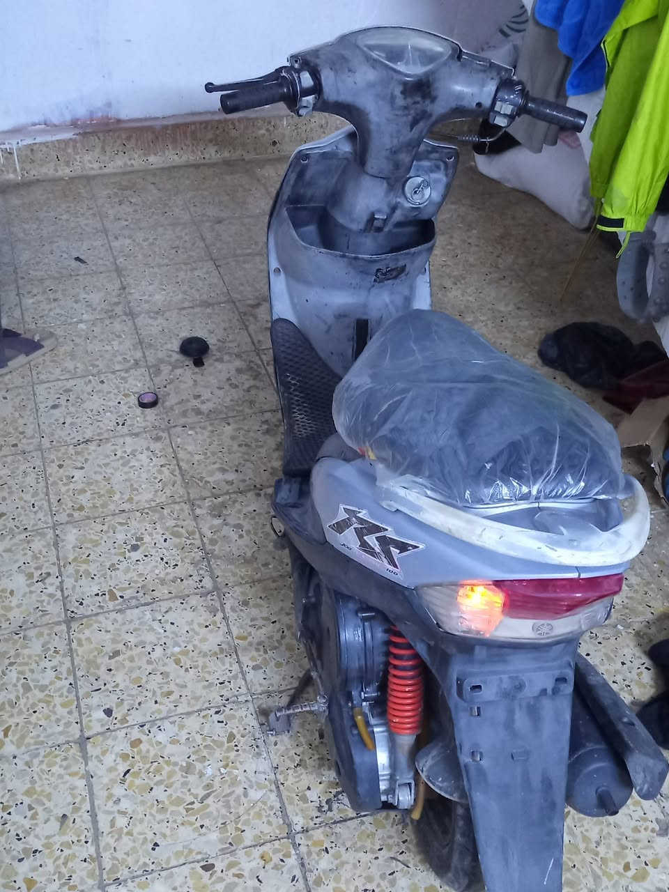 البيع او مرواس سكنز جبلي عدله موديل 2004 بلاديه مامفتوحه كفرات بلادي كله بلاديه دراجه  حلوه مولحه معدل 115 مكاني بغداد المحموديه ***********
