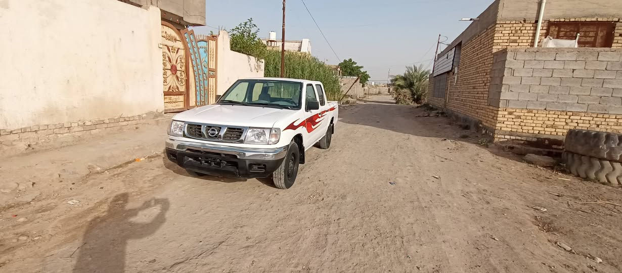 نيسان موديل ٢٠٠٣ للبيع مال مزاد سيارة مكفولة شاصي وكير ومحرك حداديه جديده باتري جديد مصبوغة عام 
سعرها ٥٢ ذي قار قضاء الرفاعي اتصل على الرقم *********** الرفاعي, ذي قار
