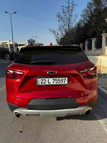 بلايزر  Lt3 بلاك توب موديل 21  محرك 6 سلندر 3.6  
الضرر: الحادث مثل ما موضح بالصور  ( جاملغ السايق مبدل  " وربع جاملغ الامامي السكن بارد " وشبر من البنيد بارد ) مكفولة من الشواصي واللغد وتقرير مالتهه موجود 
ماشية 80 الف مايل سيارة جاهزة مابيهه نقص  رقم اربيل بأسمي تحويل ثاني يوم السيارة بيهه تخويل بالتضليل 80‎%‎ من المرور 
 المواصفات:
1- كشنات جلد 
2- كشنات الامامية كهربائية  
3- تدفئة للكشنات الامامية 
4- 3 انظمة قيادة ( عادي ‎﮼ سبورت ‎﮼ ثلجي ) 
5- كامرة خلفية دوارة مع حساسات خلفية
6 - صندوق كهربائي شفط 
7- بانوراما على طول القمارة 
8- لد نهاري 
9-اطفاء ذاتي 
10- توقف ذاتي عند الحوادث
11- نقطة عمياء 
12- شاشة كبيرة   
13-نظام صوتي 
14-قيادة شبه ذاتية
15 - سايد بريك بصمة 
16 - ويل بلادي اسود 
17 - تشغيل عن بعد
18- اربع بصمات ابواب  
19- مري كهرباء
20- تحديد مسار 
21- حساسات خلفية 
22- رادار  امامي تفاعلي مع التنبية ( داتا شو ) 
23- شاشة عطلات 
24- كير 9 نمر 
25- دفع رباعي 4X4
26 - تحكم سترين جهتين 
27- لايت زنون بلادي عالي ناصي
28-  رقم الشاصي ( 3GNKBDRS7MS561428 )
لاستفسار 
***********
***********
