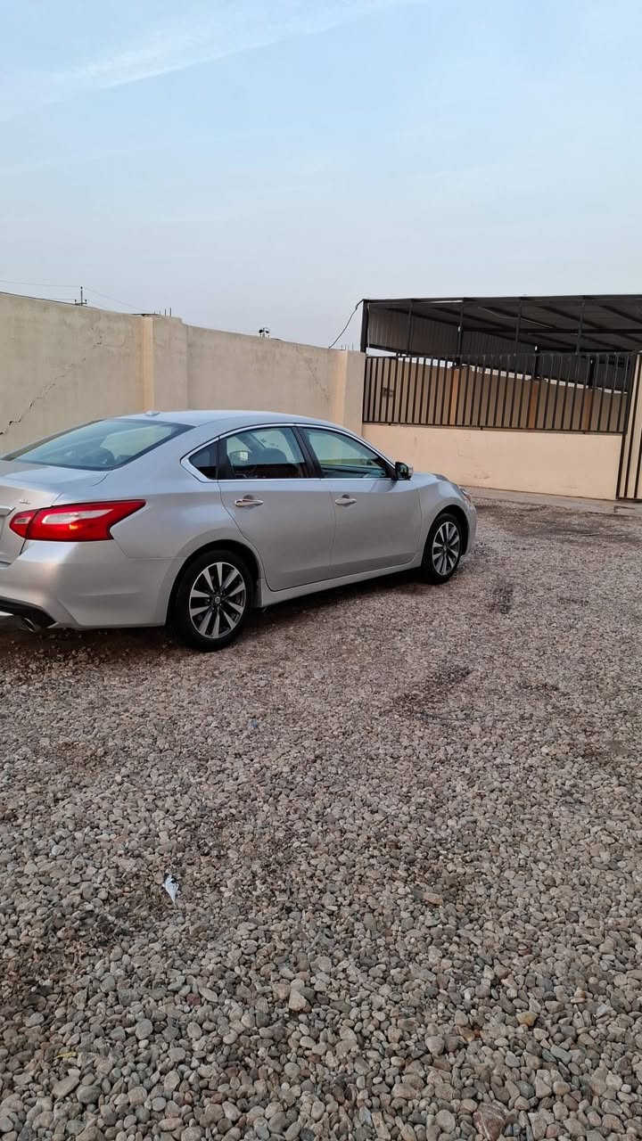 نيسان التيما موديل 2017 فول فول مواصفات SL فتحه بصمه ابواب بصمه صندوق بصمه تشغيل عن بعد  تحكمات بل استيرن كوشنات كهربائيّ كوشنات هيتر جلد استيرن هيتر تبريد قطعتين داخل فروميك 11 سماعات بوش ردارات امامي جانبي مانع الا اتصدام ويل كروم هوايه مواصفات كير محرك شرط حجم محرك 2500 اربع سلندر ماشيه 130 اتريك ليل بصره حجر بئه اب شرط بلادي حدث بابين تبديل شريكه بدون صبغ مع قطع و نص خليجي بجم كبس خلف كبس ما بيها شواصي مكفوله ايرباك سليم  تابع الفيديو كل تفاصيل موجوده بل فيديو رقم سنويه هزه كلو جديد لي 2030 تحويل شرط مكان سياره ناحيه روفيا ع طريق عقره ابد عن اربيل نص ساعه سعر 118 وشويه مجال رقم تلفون 
كورك *********** بي واتساب 
 اسيا  ***********
