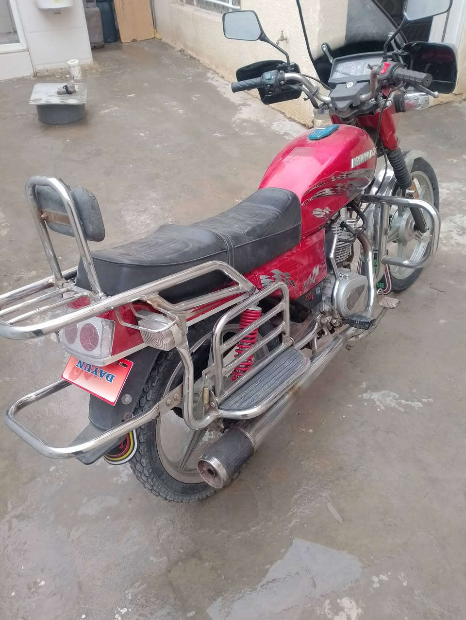 السلام عليكم دراجه للبيع 2020 اوراق***********
