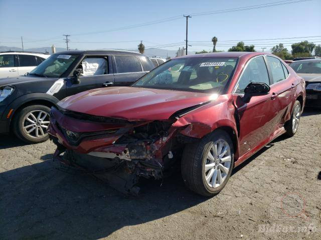 السلام عليكم 
عندي كامري 
Le 2020 
وارد امريكي
مراوس وي تيريتوري 2025 و فوك 

المكان بغداد الكرخ

***********
