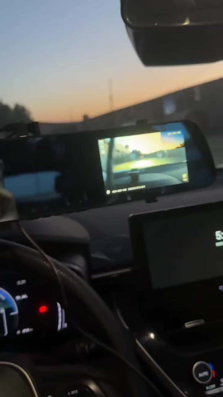 🚗✨ خليك مطمّن على كل لحظة بالسيارة!

مرآة DVR الذكية تصورلك الطريق قدّام وورى بدقة Full HD 1080P 🔥

زاوية واسعة 140° + كاميرا خلفية بإضاءة ليلية 💡 حتى بالظلام تشوف كل شي بوضوح.

تسجّل تلقائي وقت الحوادث أو الاهتزاز – أمانك أولاً! 🛡️

تشتغل مباشرة مع تشغيل السيارة وتخزّن التسجيلات تلقائيًا 🔁

تركيبها سهل فوق المراية الأصلية بدون أي تعديل ⚙️

📸 منتج عملي، أنيق، ويوفر حماية ذكية لكل سائق 👌
السعر (25الف)
توصيل داخل بغداد 3000 وجميع المحافظات 5000


**إذا كنت صاحب هذا الإعلان وتريد حذفه لأي سبب، رجاءا أرسل رسالة إلى الدعم الفني**