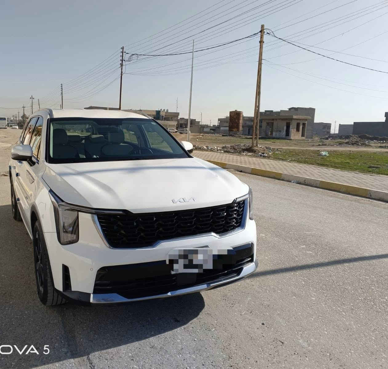 2400 كليمتر ماشي 
مواصفات معروفة 
كلين تايتل 
مكان السيارة كركوك 
رقم شمالي 

سعر ‭0770 754 3425
