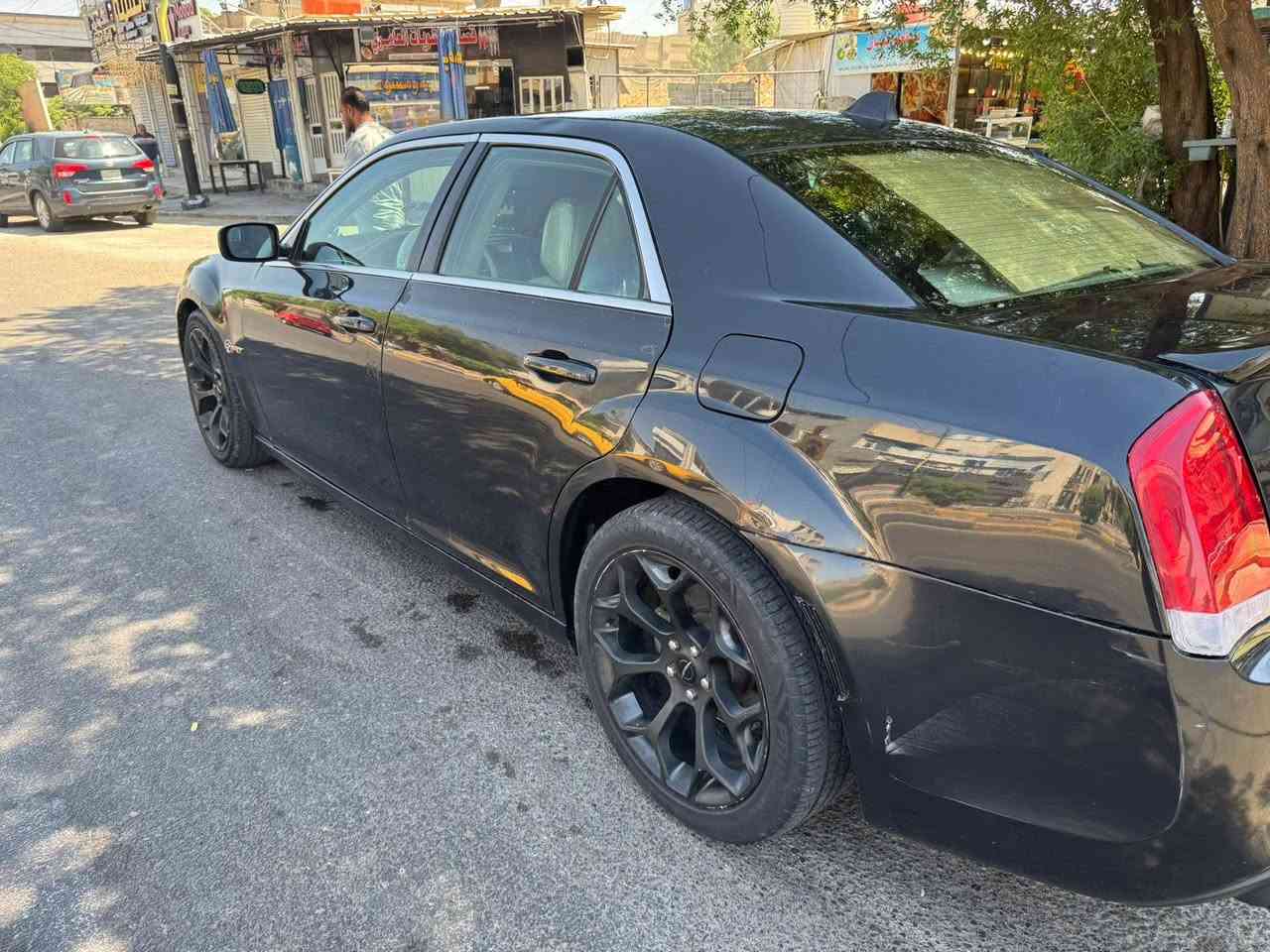 أوباما للبيع او المراوس موديل ١٣ معلايه ومحدثه ١٦ تحويل ثاني يوم بسمك هزه مصارلها سبوعين مكينه وكير حداديه بشرط تبريد ثلج تخم تاير لسياره جاهزه الف دينار متذب عليه بيه اربع قطع صبغ بدون داخل السعر ١٢٣  مكانه بغداد  تفاصيل أكثر ***********
