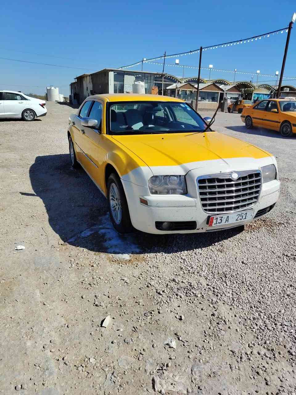 السلام عليكم واباما ابيض موديل 2010 رقم ميسان تحويل ثاني يوم مصفره هيئة وغرامات كفاله من ضربه فقط تبديل طخم تاير حداديه جديده باتري جديد تبريد شغال تدفئة سياره جاهزه من كلشي مكان سياره بالعمارة السعر 110بيه مجال حك جيه أي استفسار على هذا رقم ***********0
