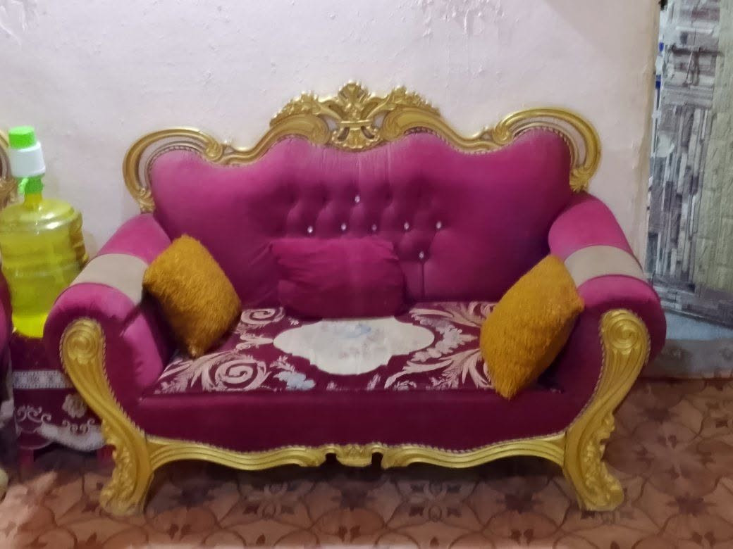 سلام عليكم للبيع قنفات عداد4فول نضافه تعال خاص وثه رقمي***********وبخدمت الشراي
