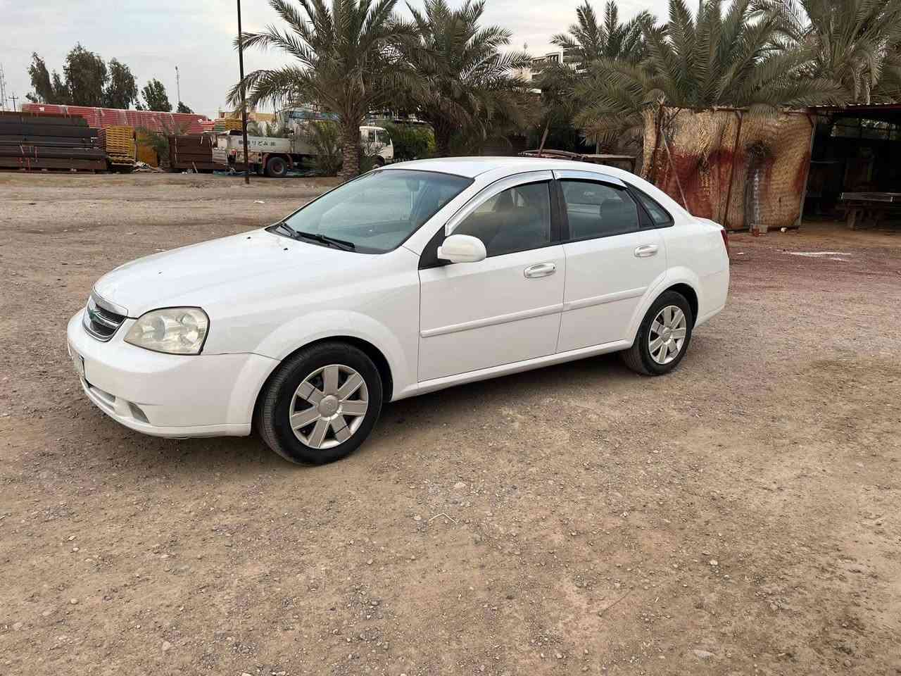 السلام عليكم اوبترا ٢٠١١ سيارة جديدة كلش مال جناي محرك وكير وصدر وتبريد وتخم تاير جاهزة من كلشي سيارة نضيفة ممتعوبة ابد 
سيارة بيها قطعتين صبغ بدون دواخل سعرها ٧٨ وبيها مجال ***********
