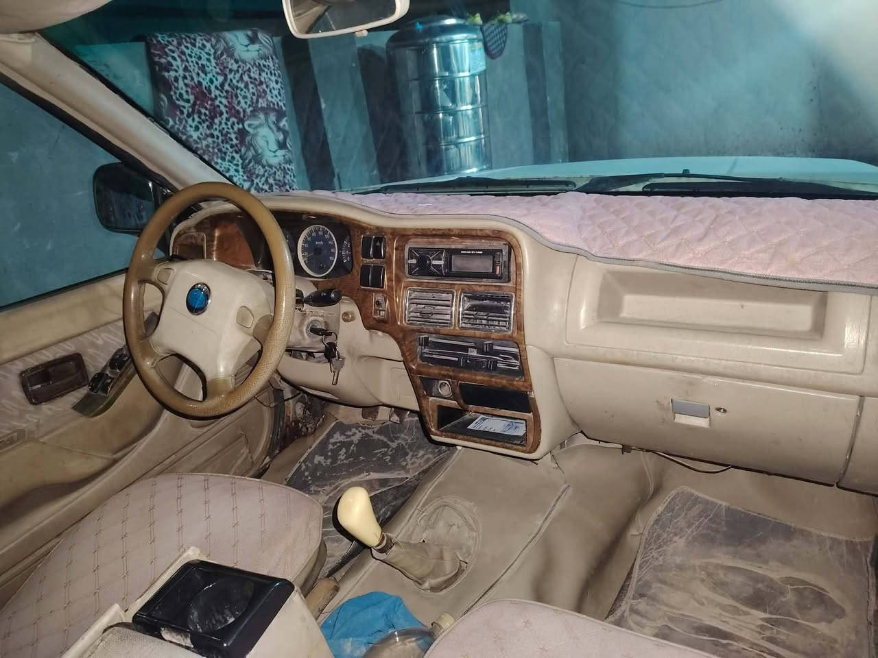 السلام عليكم بيكم كنو للبيع موديل 2006 رقم بغداد انكليزي بسمي تحويل ثاني يوم مكاني بغداد. سعر36 أو بيهة مجال. ***********. ***********
