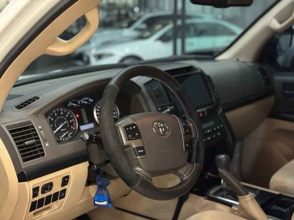TOYOTA LAND CRUISER GX 2014 
Engine: V6 4.0L 🔥
رقم اربیل جاهز 
ماشي 230 الف کم
کلین تایتل, فقط بیها شبر PDR 
بدون داخل 
بدون ایرباک 
وارد خلیجي 🌍
سلایت + دبل سبیر 
سعر 385 وەرقە بي مجال 
📍مکان سیارة اربیل 
~~~~~~~~~~
***********
***********
~~~~~~~~~~
TOYOTA LAND CRUISER GX 2014
Engine: V6 4.0L 🔥
ژمارە هەولێر جاهیز 
230 هزار کیلۆمەتر روشتووە 
کلین تایتل, تەنها بستێک PDR
بێ ناوگرتن 
بێ ئێرباک
وارد خەلیجی 🌍 
سلایت و دەبل سپێر 
نرخ 385 وەرقە و مجال 
📍شوێن هەولێر أربيل, العراق


**إذا كنت صاحب هذا الإعلان وتريد حذفه لأي سبب، رجاءا أرسل رسالة إلى الدعم الفني**