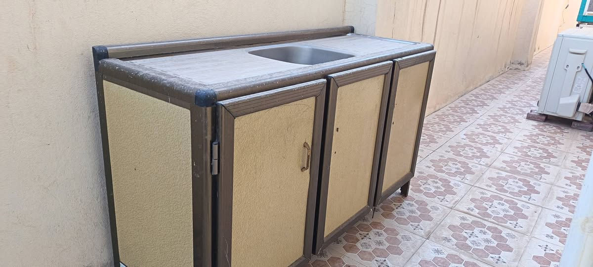 سلام عليكم
للبيع كاونترات 2 مع ملحق 1 كما في الصور أدناه بسعر 250 ألف وبيه مجال
للتواصل / ***********
عنواني / حلة _ أبي غرق
